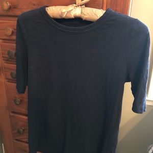 Women’s banana republic Malibu tee size xs